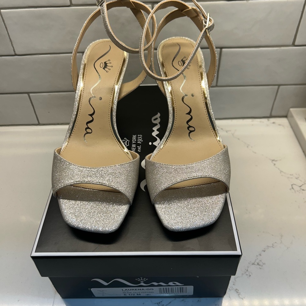Nina Women's Silver Glitter Heels : Laurena - GG in Nude Glitterama